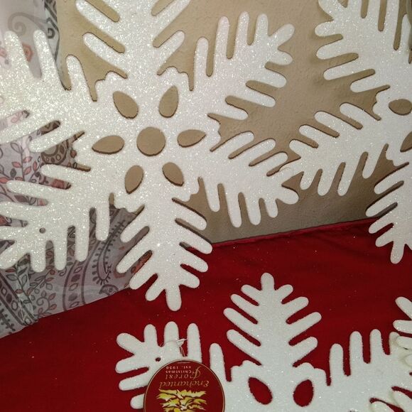 "2005" Enchanted Forest Glitter Snowflake (6) - Picture 5 of 5